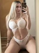 Buna dragilor suntem 2 fete ana si maria - imagine 3