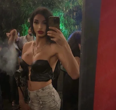 Pentru prima dată în orașul tău contactează mă dacă dorești relaxare 27de ani Transsexuelle sexyy