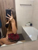 Intalniri cu o minioana de 18 ani - imagine 5