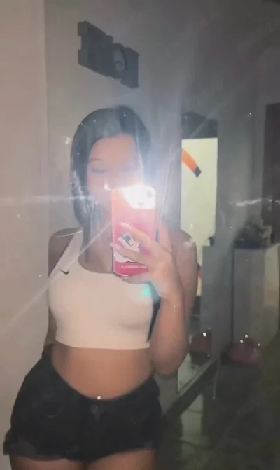 Denisa 21 ani doar deplasari