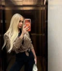 Buna azi am ajuns la voi in oras Transexuala reala - imagine 2