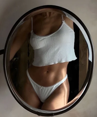 Xonia Hottie