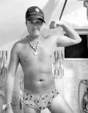 Loverboy disponibil doar pt femeile inteligente și capabile - imagine 4