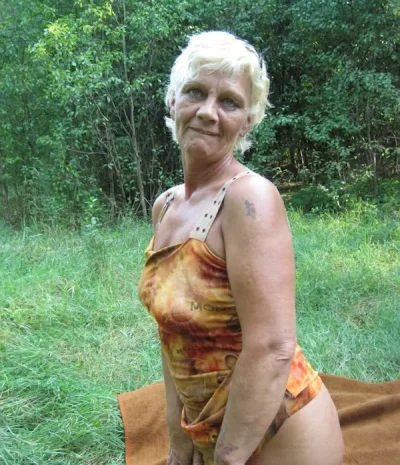 Buna azi am ajuns doamna matura