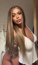 Annais Baby Transsexuală Cu Forme - imagine 3